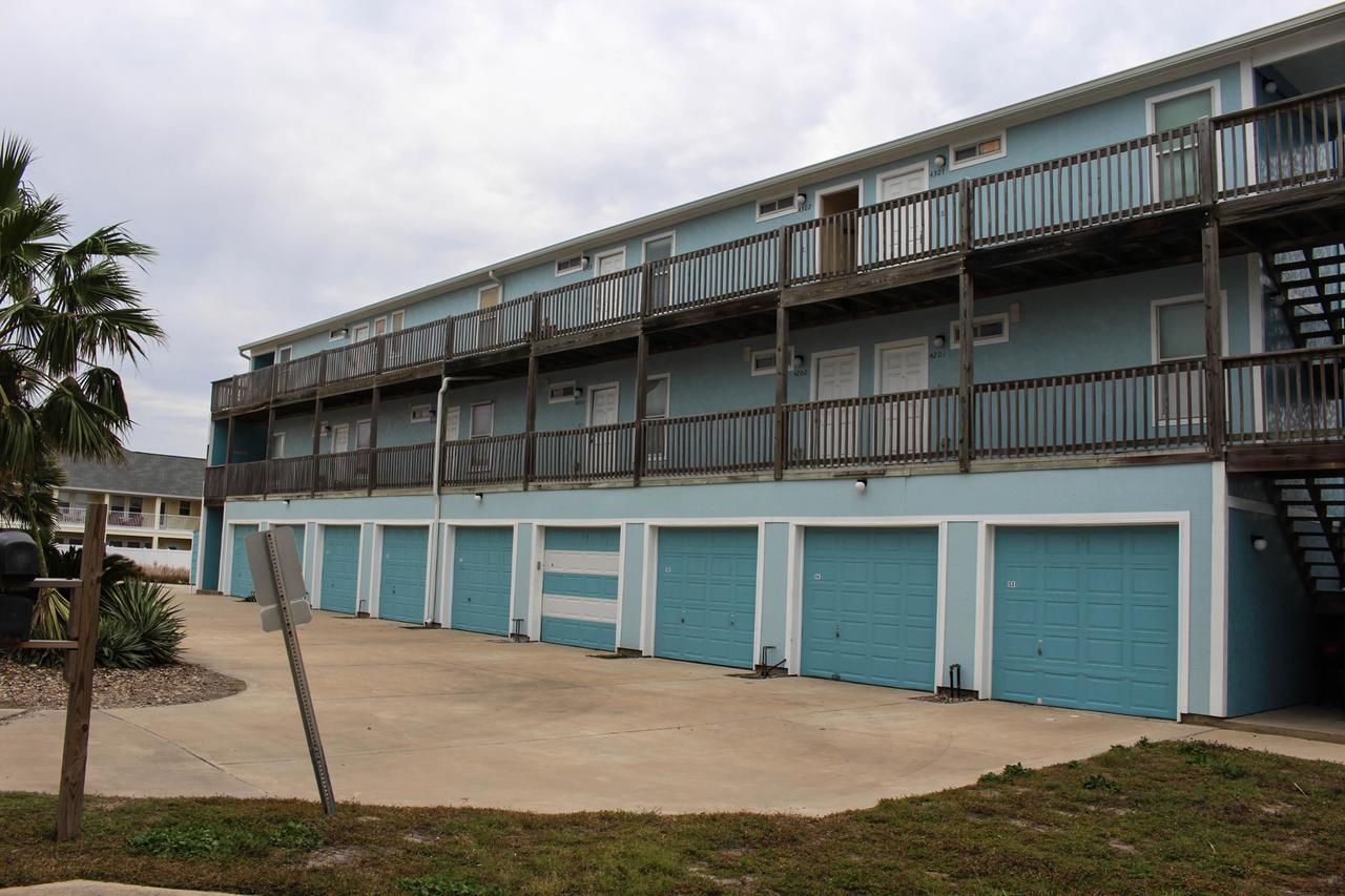 Leeward 9303 Corpus Christi